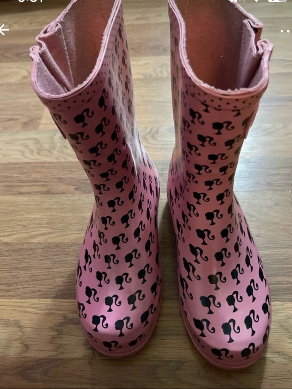 Barbie sz 13/1 black silhouette pink rainboots